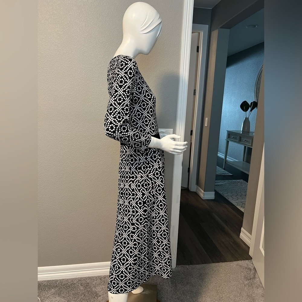 BODEN Amy Sweater Snapdragon Linked Floral
Knit Dress Fit Flare size 10 - Picture 6 of 11
